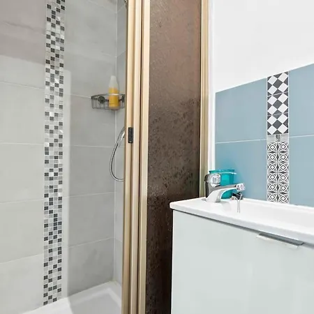 公寓 Budget With Parking Charleville-Mézières