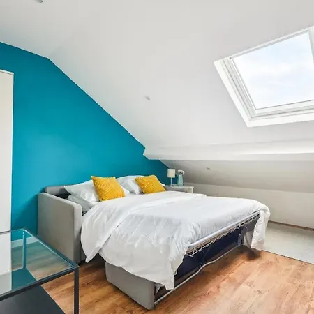 Budget With Parking * Charleville-Mézières