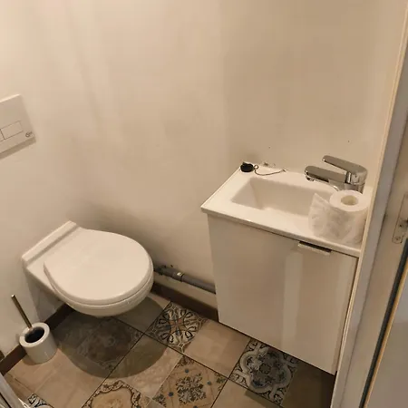 Lejlighed Budget With Parking *